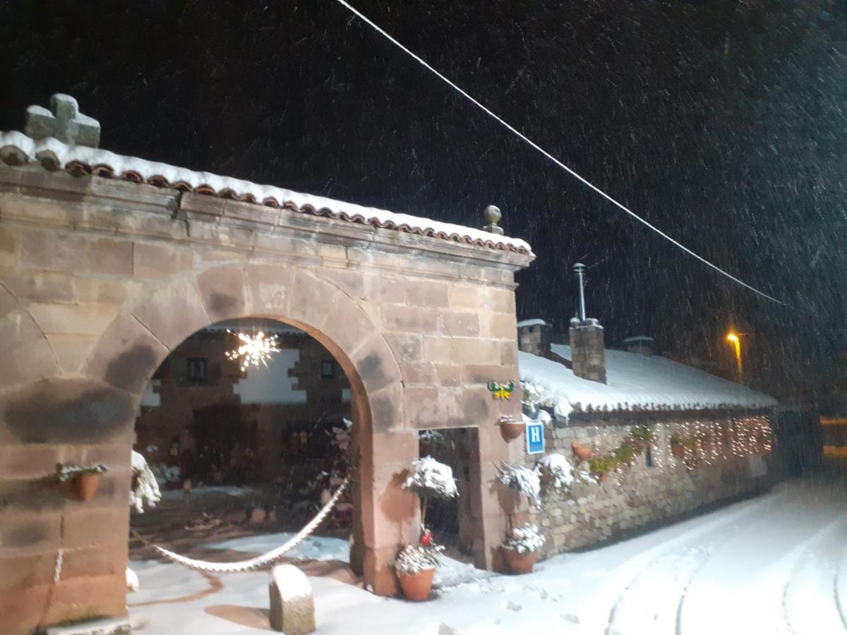Hotel La Casona De Barrio, Alto Campoo Barrio  Luaran gambar