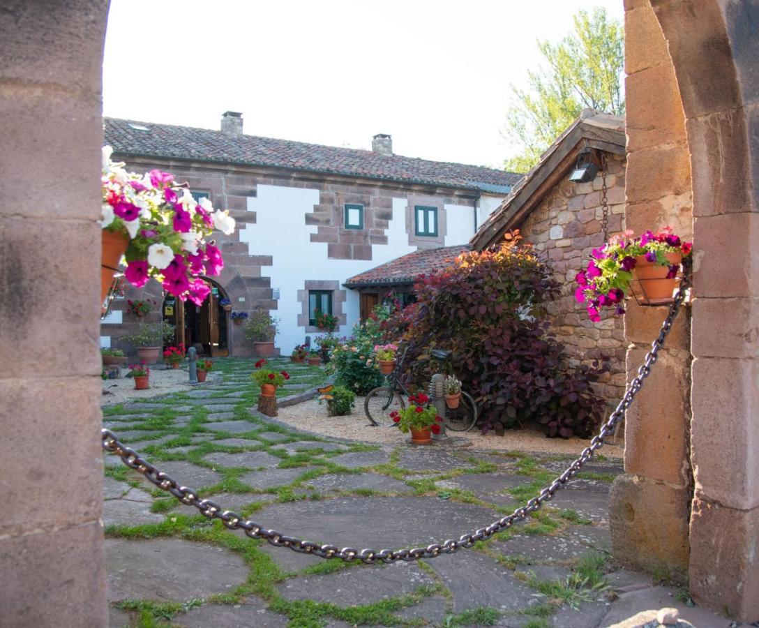Hotel La Casona De Barrio, Alto Campoo Barrio  Luaran gambar